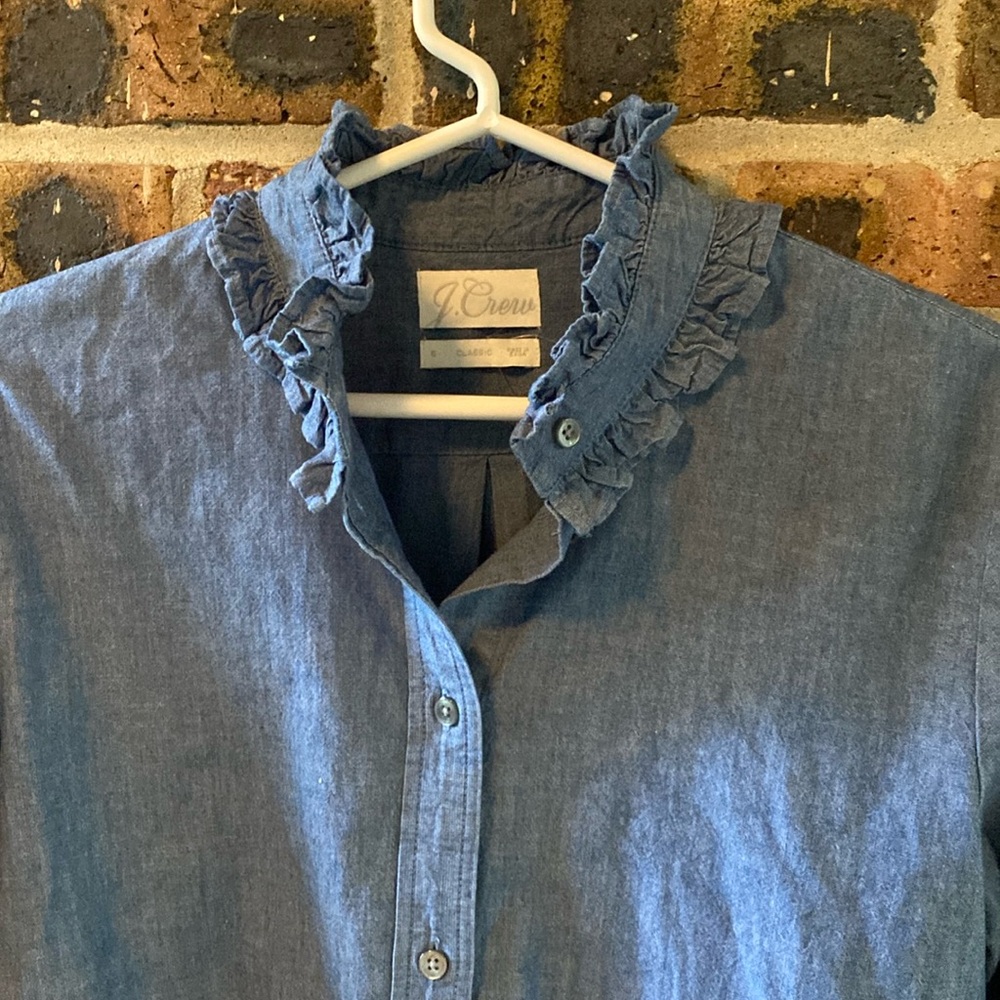 NWOT J.Crew Classic reimagined 100% cotton ruffled collar chambray button up top - Picture 2 of 8